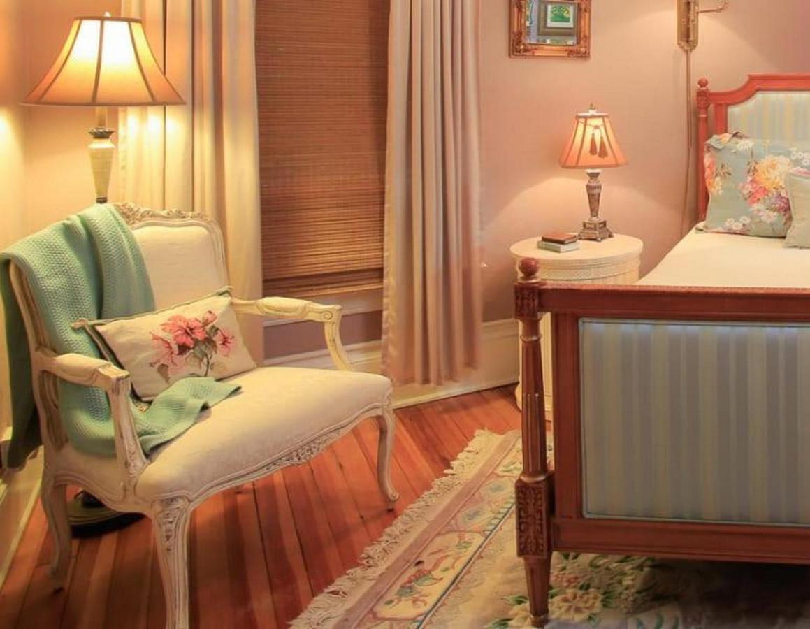 The Lion And The Rose Bed And Breakfast 阿什维尔 外观 照片
