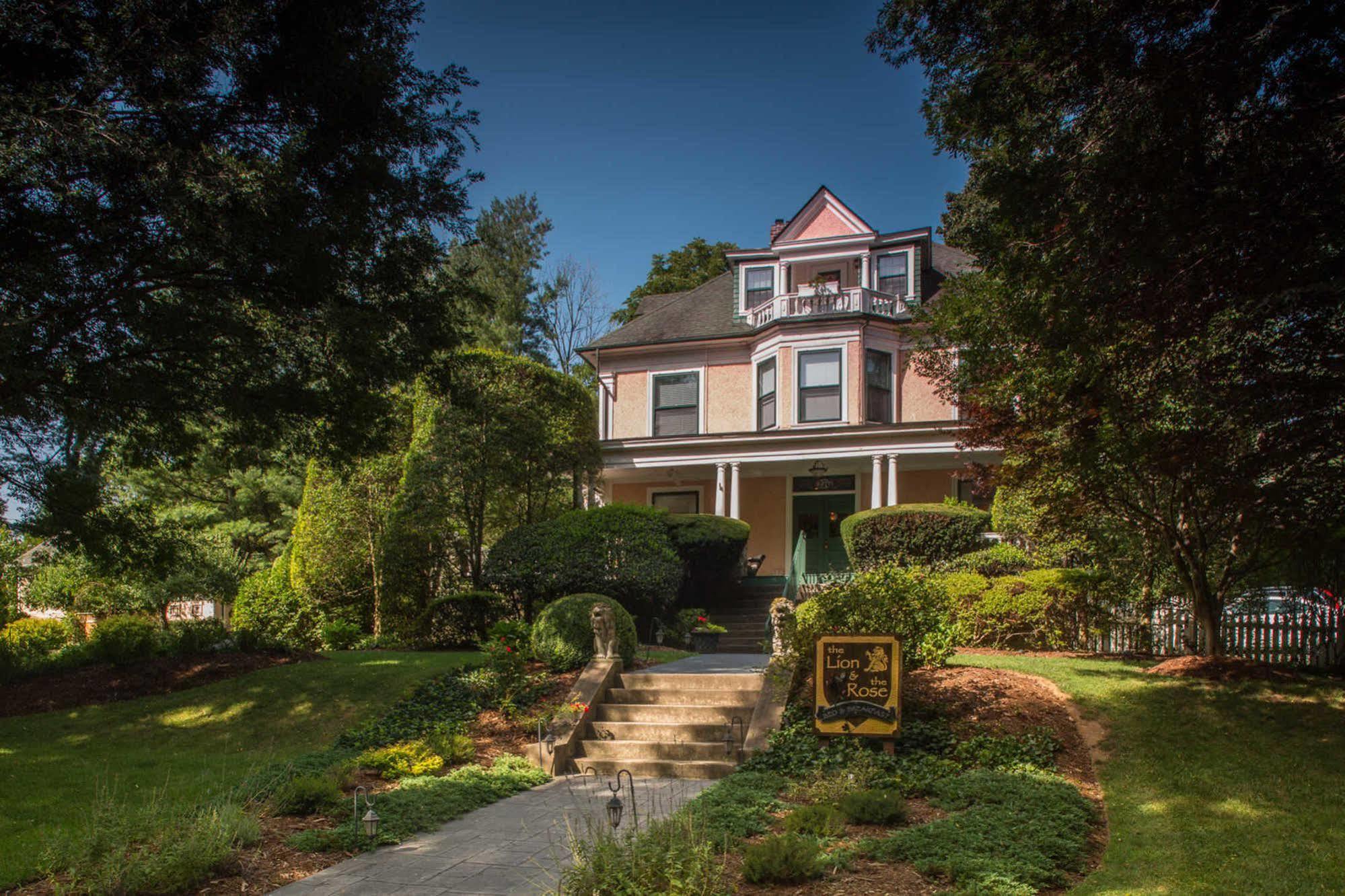 The Lion And The Rose Bed And Breakfast 阿什维尔 外观 照片