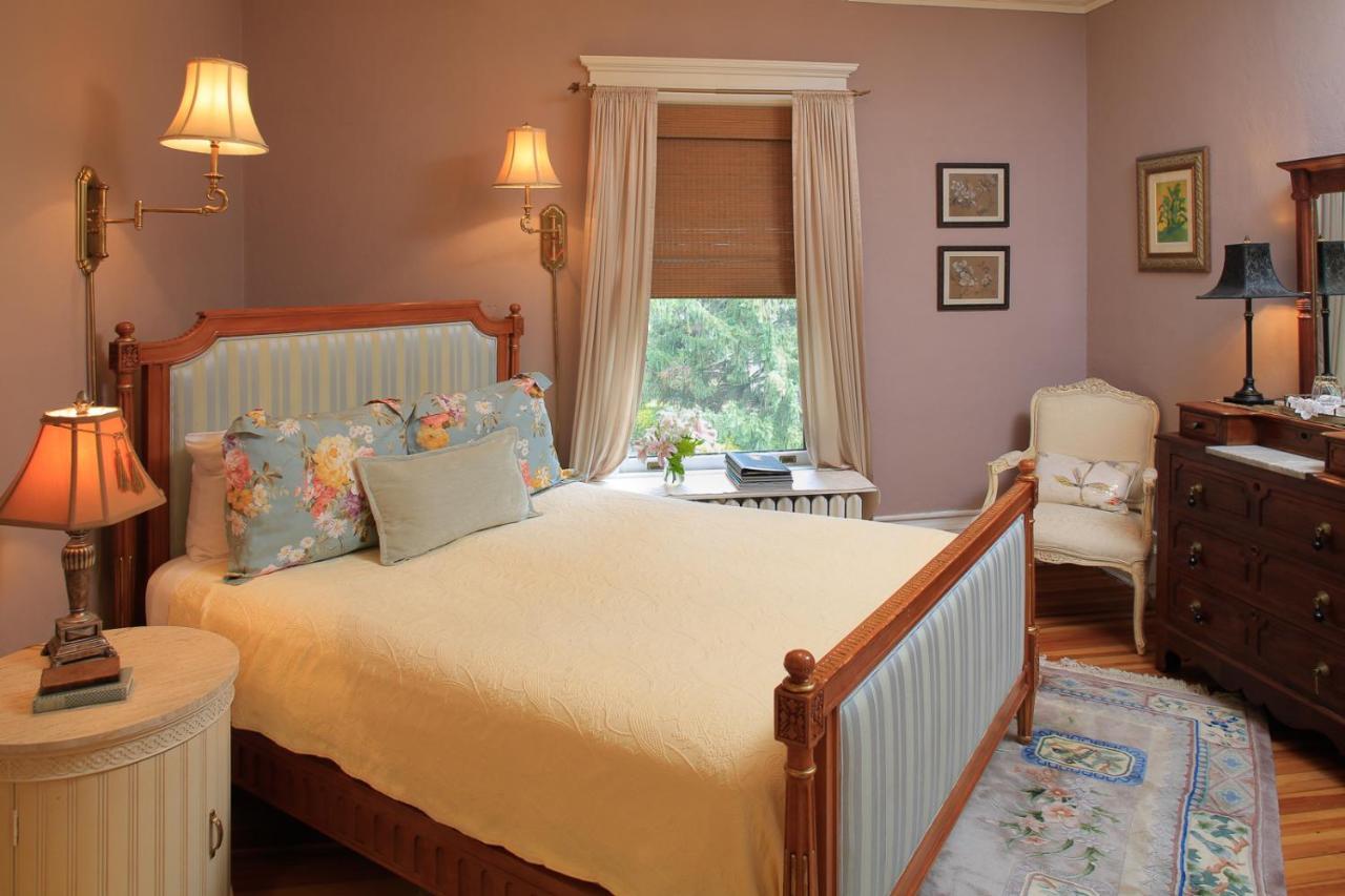 The Lion And The Rose Bed And Breakfast 阿什维尔 外观 照片