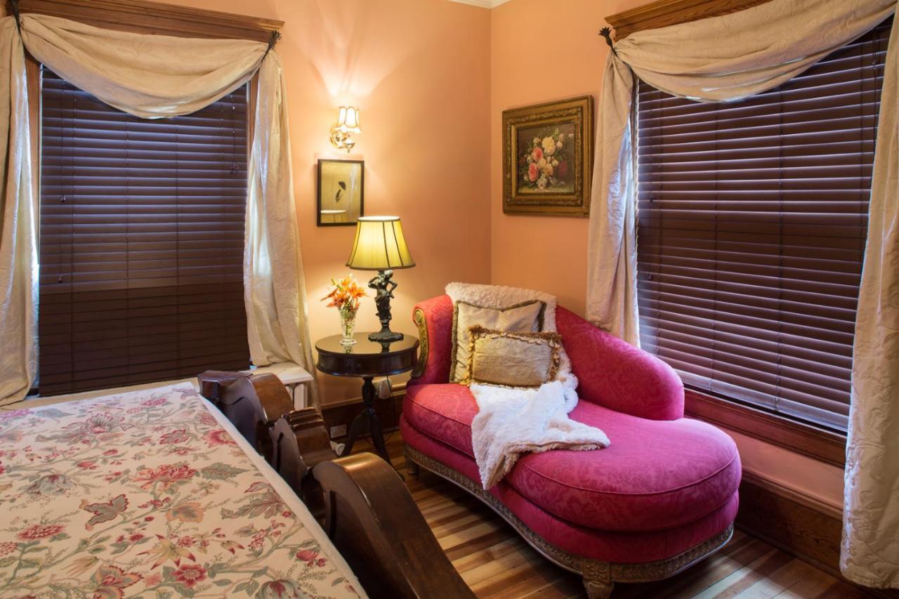 The Lion And The Rose Bed And Breakfast 阿什维尔 外观 照片